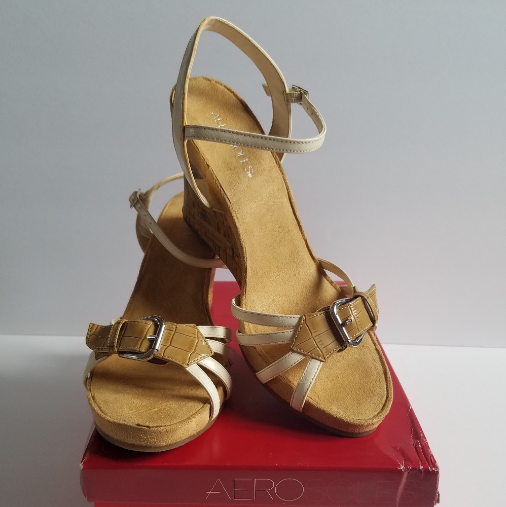 Aerosoles Beige & Cream Strappy Wedge Sandals 11